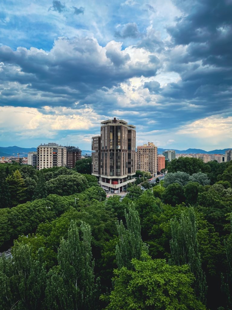 imagen de edificio de pamplona